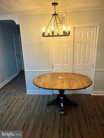 727 AUBURN RD, Fairless Hills, PA 19030