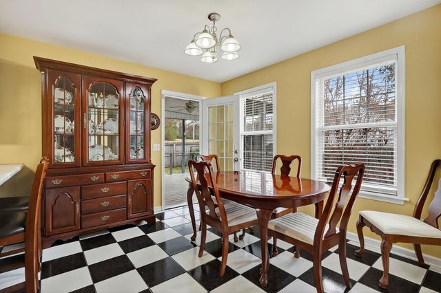 2818 Oak Haven Pl, Cookeville, TN 38506