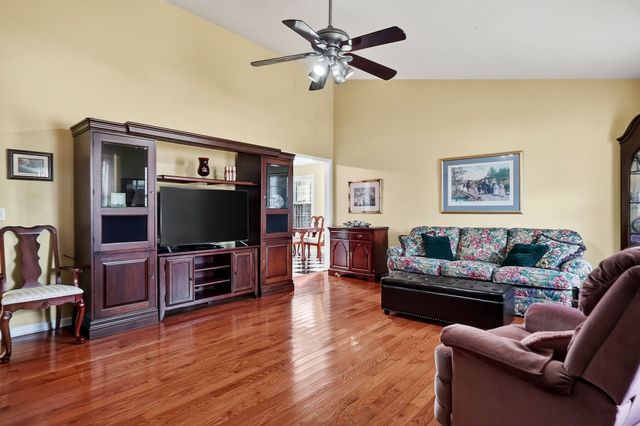 2818 Oak Haven Pl, Cookeville, TN 38506