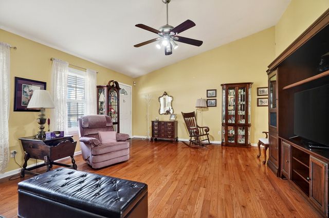 2818 Oak Haven Pl, Cookeville, TN 38506