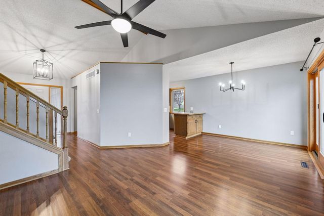 667 Liberty Heights Drive, Chaska, MN 55318