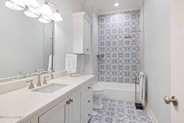 402 Rutherford Court, Lafayette, LA 70503