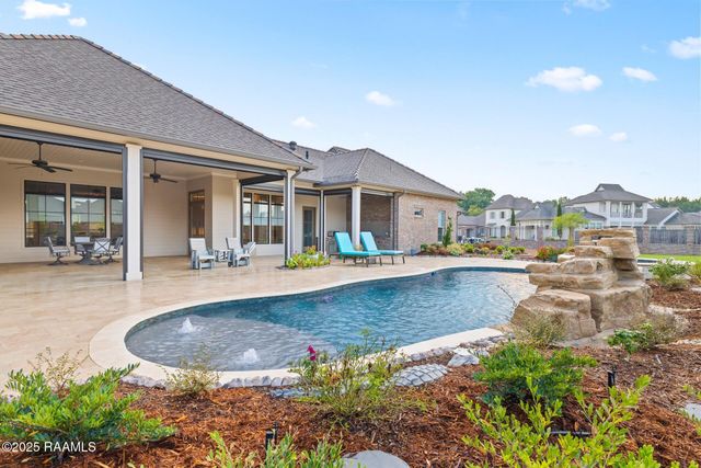 402 Rutherford Court, Lafayette, LA 70503