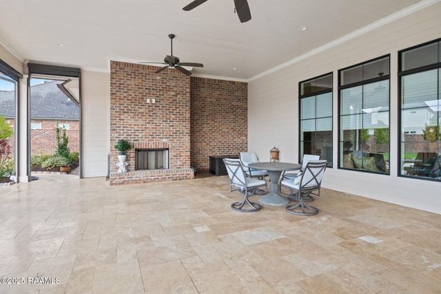 402 Rutherford Court, Lafayette, LA 70503