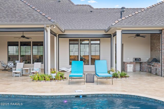 402 Rutherford Court, Lafayette, LA 70503