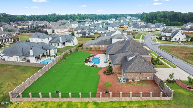 402 Rutherford Court, Lafayette, LA 70503