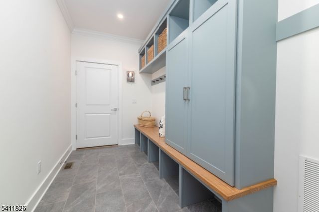 22 Floral St, Chatham Twp., NJ 07928