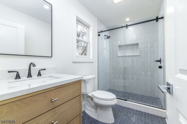 22 Floral St, Chatham Twp., NJ 07928