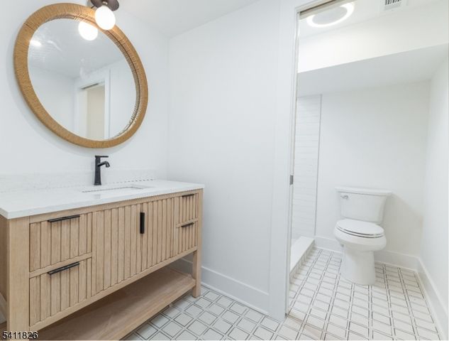 22 Floral St, Chatham Twp., NJ 07928