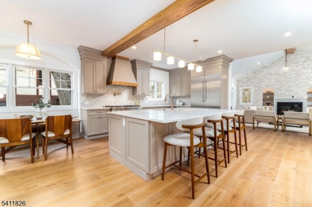 22 Floral St, Chatham Twp., NJ 07928