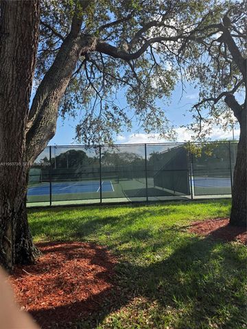 2612 Nassau Bend E2, Coconut Creek, FL 33066