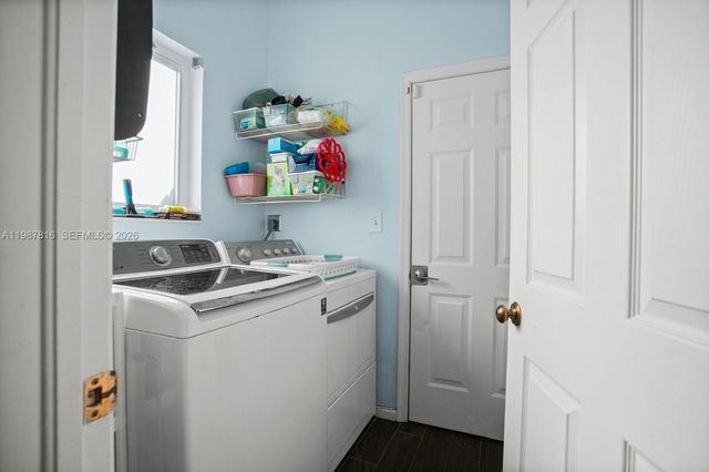 16941 Royal Poinciana Dr, Weston, FL 33326