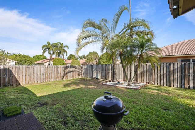 16941 Royal Poinciana Dr, Weston, FL 33326