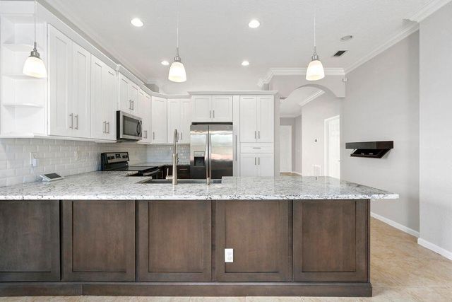 11497 SW Glengarry Court, Port St Lucie, FL 34987