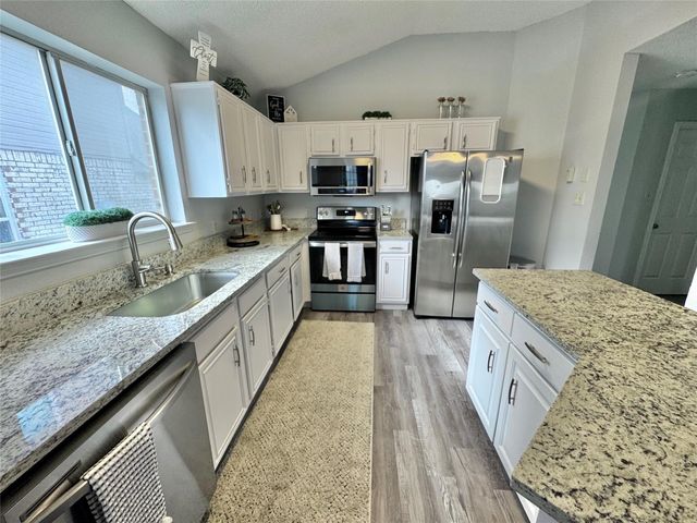 10264 Sunset View Drive, Fort Worth, TX 76108