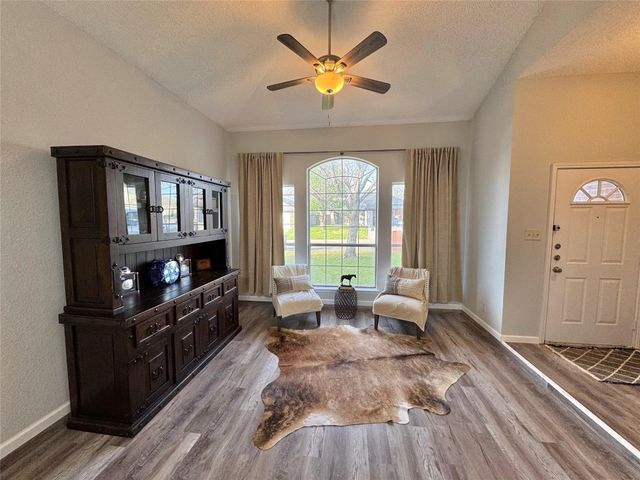 10264 Sunset View Drive, Fort Worth, TX 76108