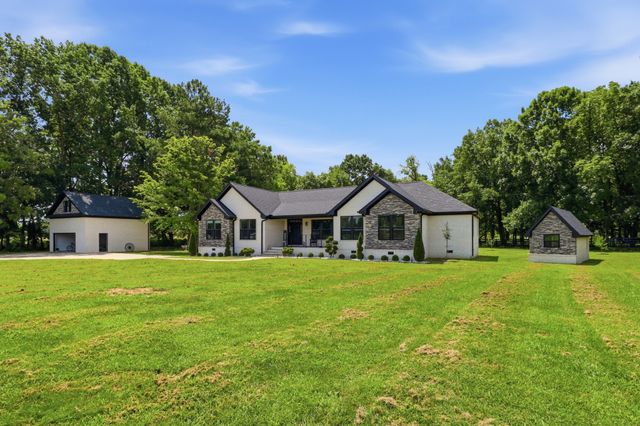 309 Pickle Rd, Shelbyville, TN 37160