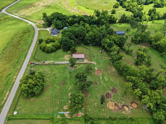 309 Pickle Rd, Shelbyville, TN 37160