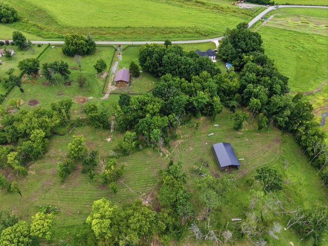 309 Pickle Rd, Shelbyville, TN 37160