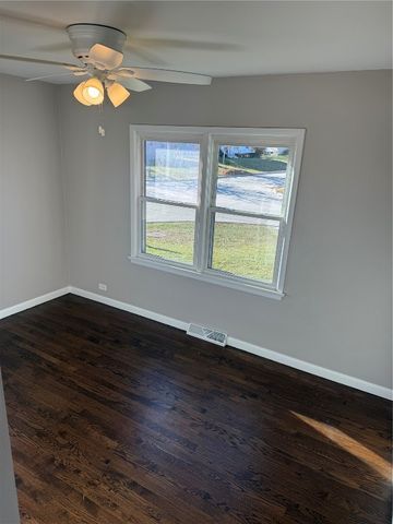 1253 20th Street SW, Cedar Rapids, IA 52404