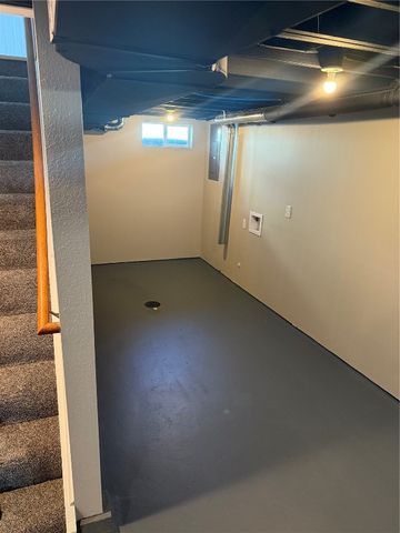 1253 20th Street SW, Cedar Rapids, IA 52404