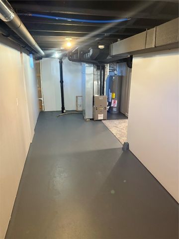 1253 20th Street SW, Cedar Rapids, IA 52404