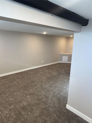 1253 20th Street SW, Cedar Rapids, IA 52404