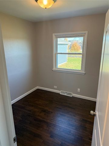 1253 20th Street SW, Cedar Rapids, IA 52404