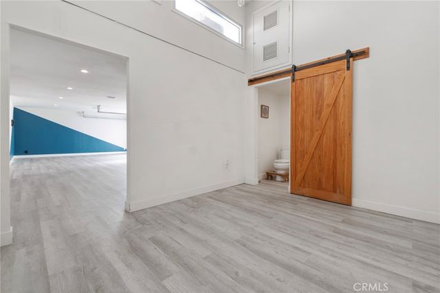 555 E 3rd, Long Beach, CA 90802