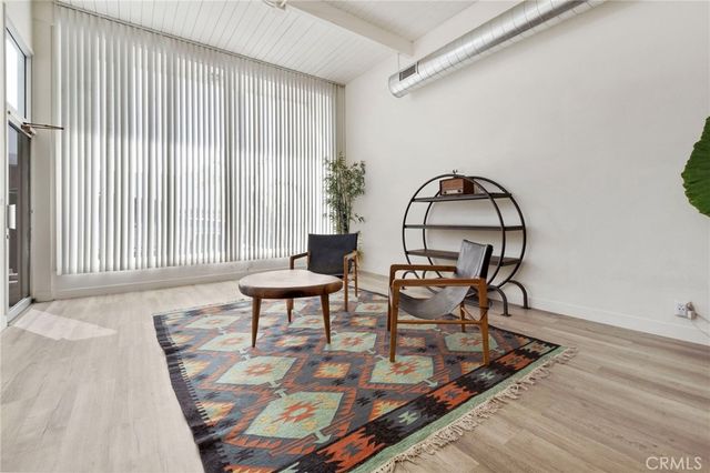 555 E 3rd, Long Beach, CA 90802