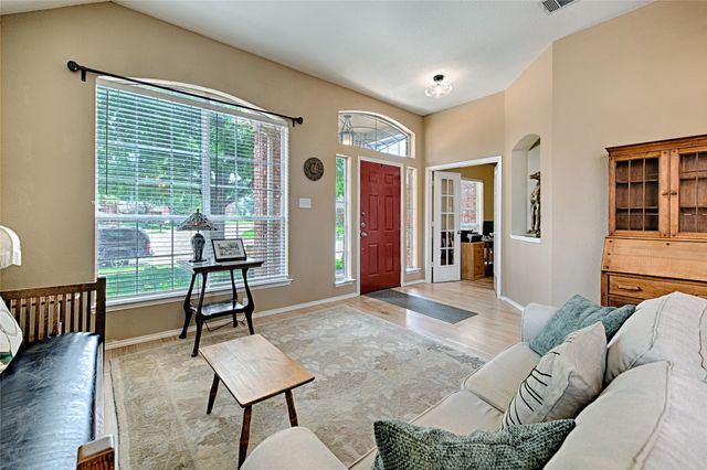 10013 White Lane, Irving, TX 75063