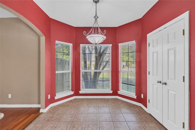 706 Meadowview, Cleburne, TX 76033