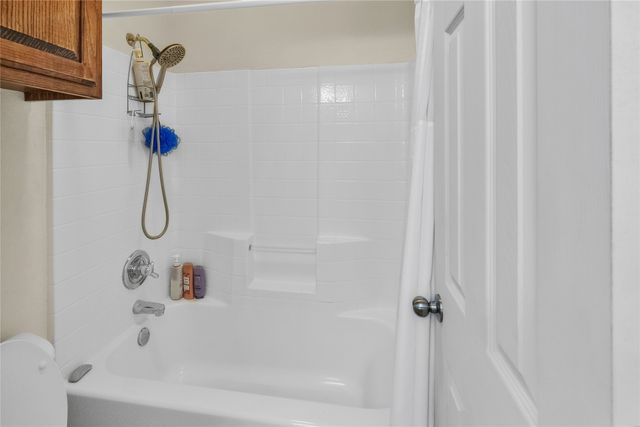 706 Meadowview, Cleburne, TX 76033