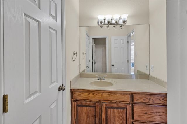 706 Meadowview, Cleburne, TX 76033