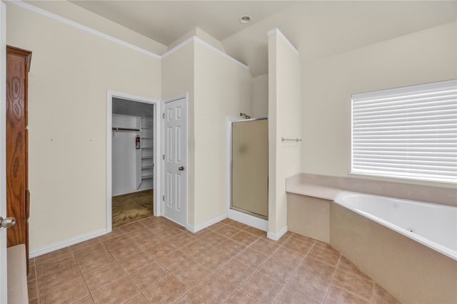 706 Meadowview, Cleburne, TX 76033