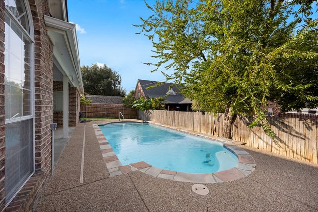 706 Meadowview, Cleburne, TX 76033