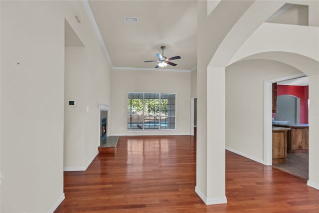 706 Meadowview, Cleburne, TX 76033