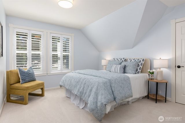 1854 Commodore Lane NW, Bainbridge Island, WA 98110