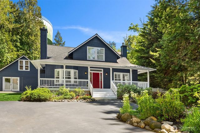 1854 Commodore Lane NW, Bainbridge Island, WA 98110