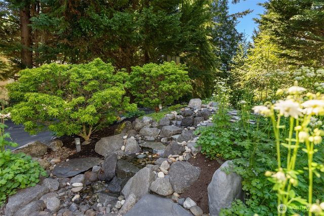 1854 Commodore Lane NW, Bainbridge Island, WA 98110