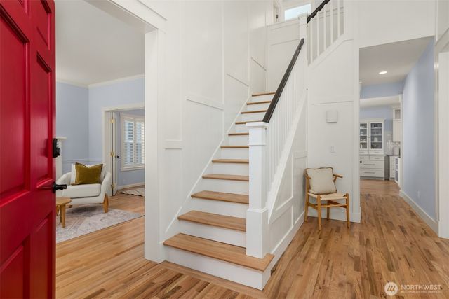 1854 Commodore Lane NW, Bainbridge Island, WA 98110
