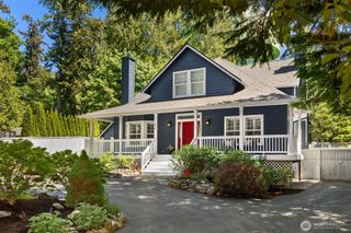 1854 Commodore Lane NW, Bainbridge Island, WA 98110