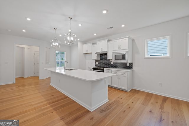 1300 Starboard Way, Greensboro, GA 30642