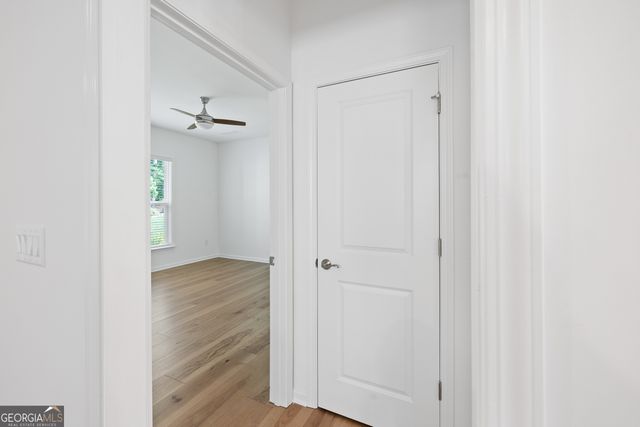 1300 Starboard Way, Greensboro, GA 30642