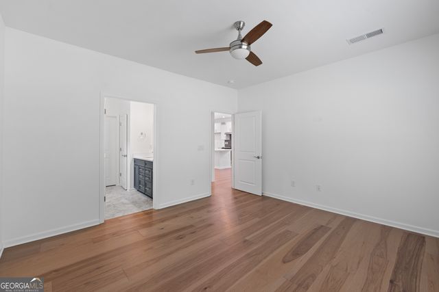 1300 Starboard Way, Greensboro, GA 30642