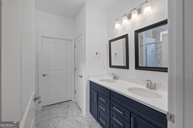 1300 Starboard Way, Greensboro, GA 30642