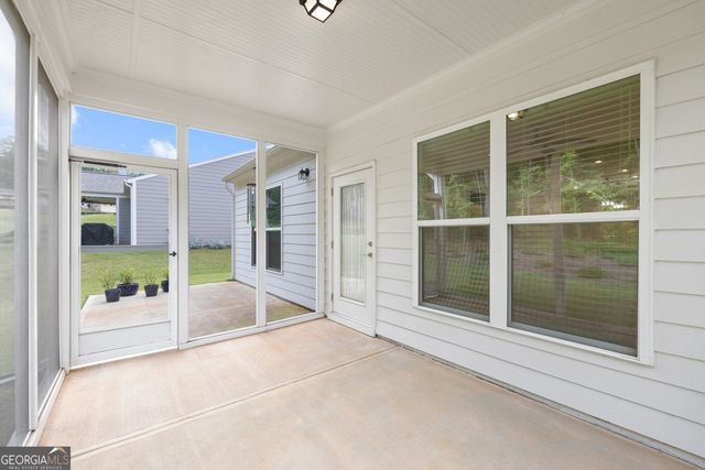 1300 Starboard Way, Greensboro, GA 30642