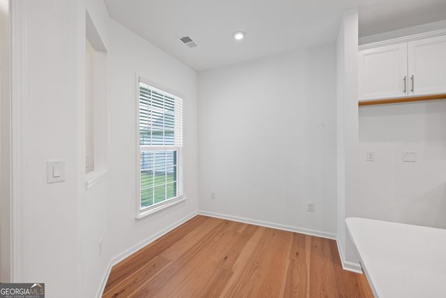 1300 Starboard Way, Greensboro, GA 30642