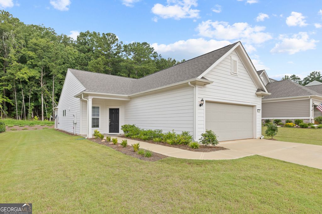 1300 Starboard Way, Greensboro, GA 30642