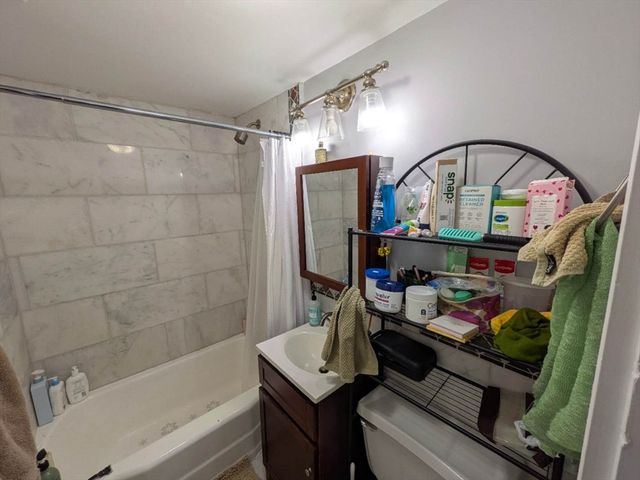 4 Commonwealth Ct 9, Boston, MA 02135